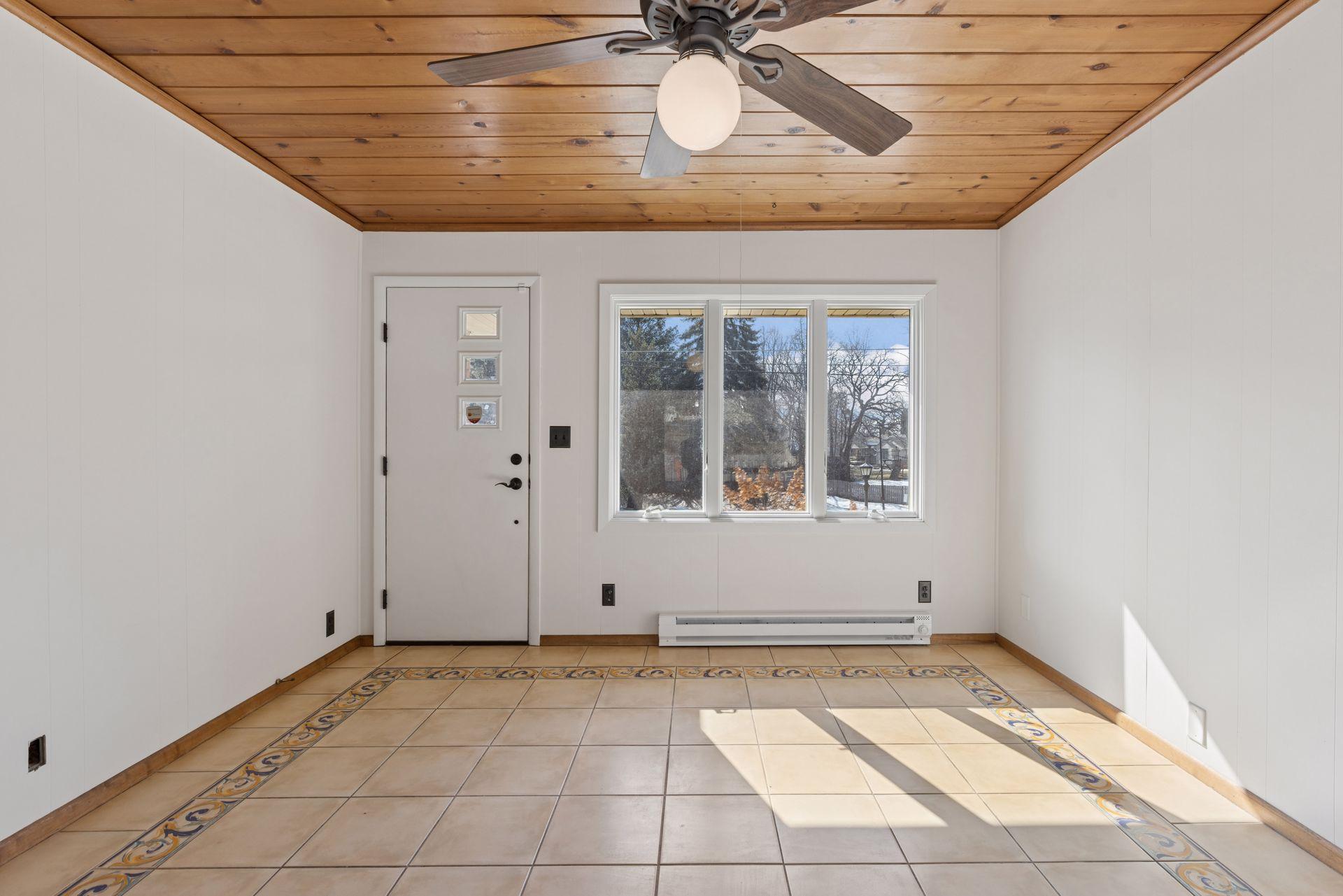 2079 Upper St Dennis Road St. Paul, MN 55116 - Photo 12 of 39