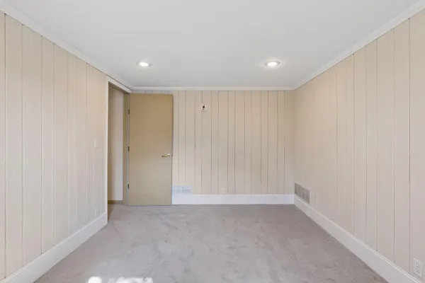 $695,000 | 2079 Upper St Dennis Road, St. Paul, MN 55116