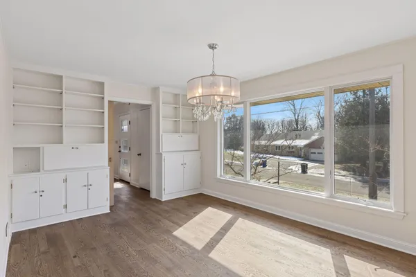 $695,000 | 2079 Upper St Dennis Road, St. Paul, MN 55116