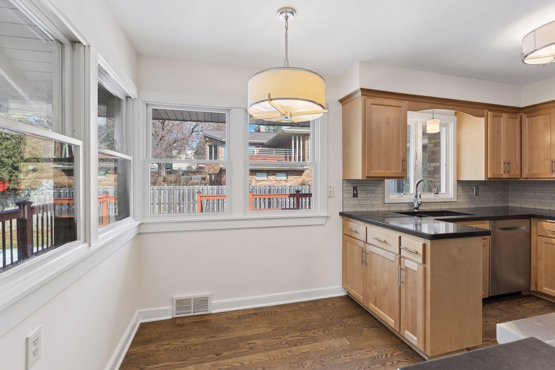 2079 Upper St Dennis Road St. Paul, MN 55116 - Photo 7 of 39