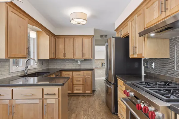 $695,000 | 2079 Upper St Dennis Road, St. Paul, MN 55116