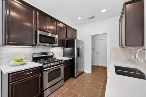 $389,000 | 9401 Sweetgum Drive, Unit 142, Austin, TX 78748