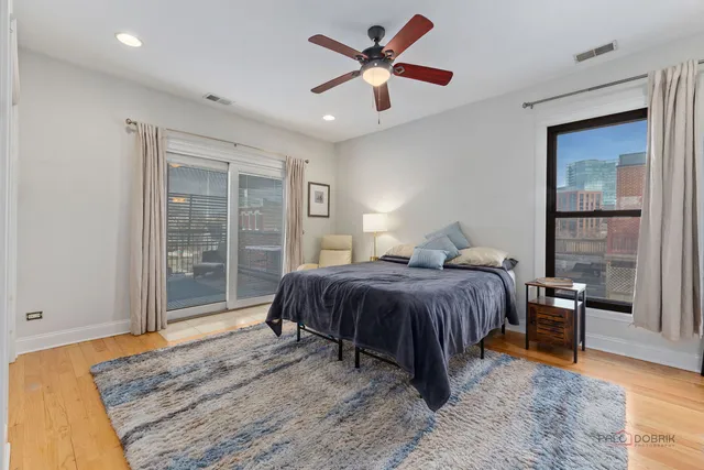 $529,000 | 1226 West Huron Street, Unit 301, Chicago, IL 60642