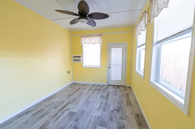 $2,100 | 208 Liberty Lane, Venus, TX 76084