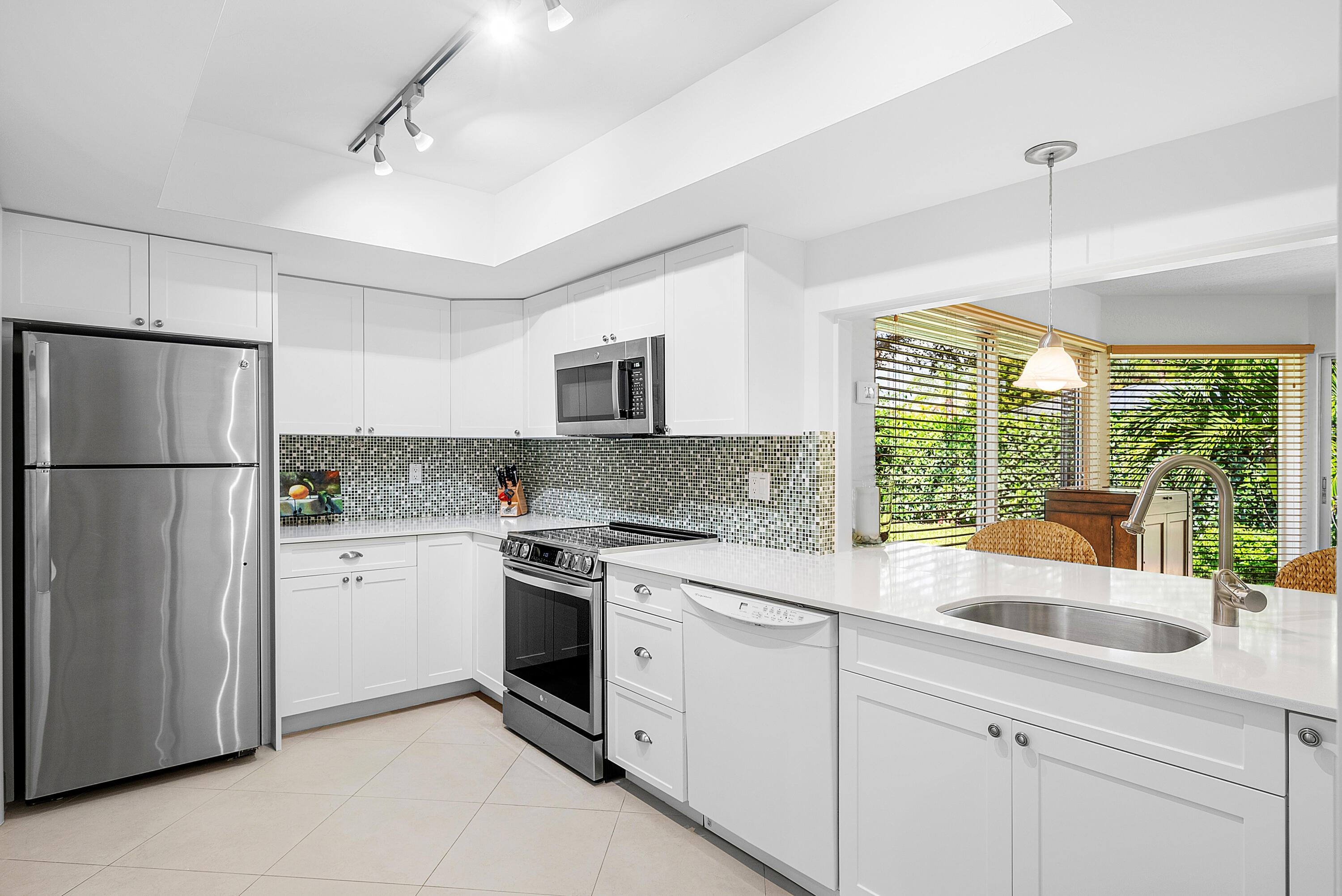 481 Forestview Drive Atlantis, FL 33462 - Photo 25 of 68 023-481ForestviewDrive-Atlantis-FL-33462