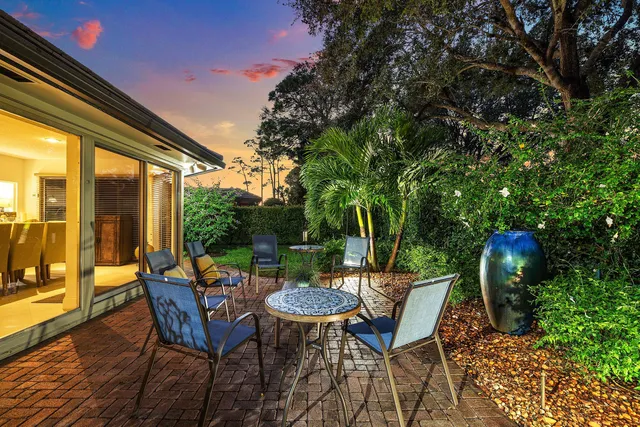 $589,900 | 481 Forestview Drive, Atlantis, FL 33462