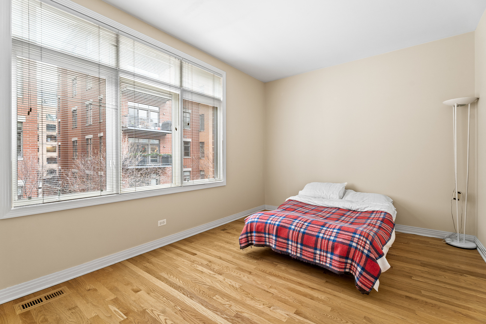 310 North Clinton Street, Unit E Chicago, IL 60661 - Photo 20 of 30