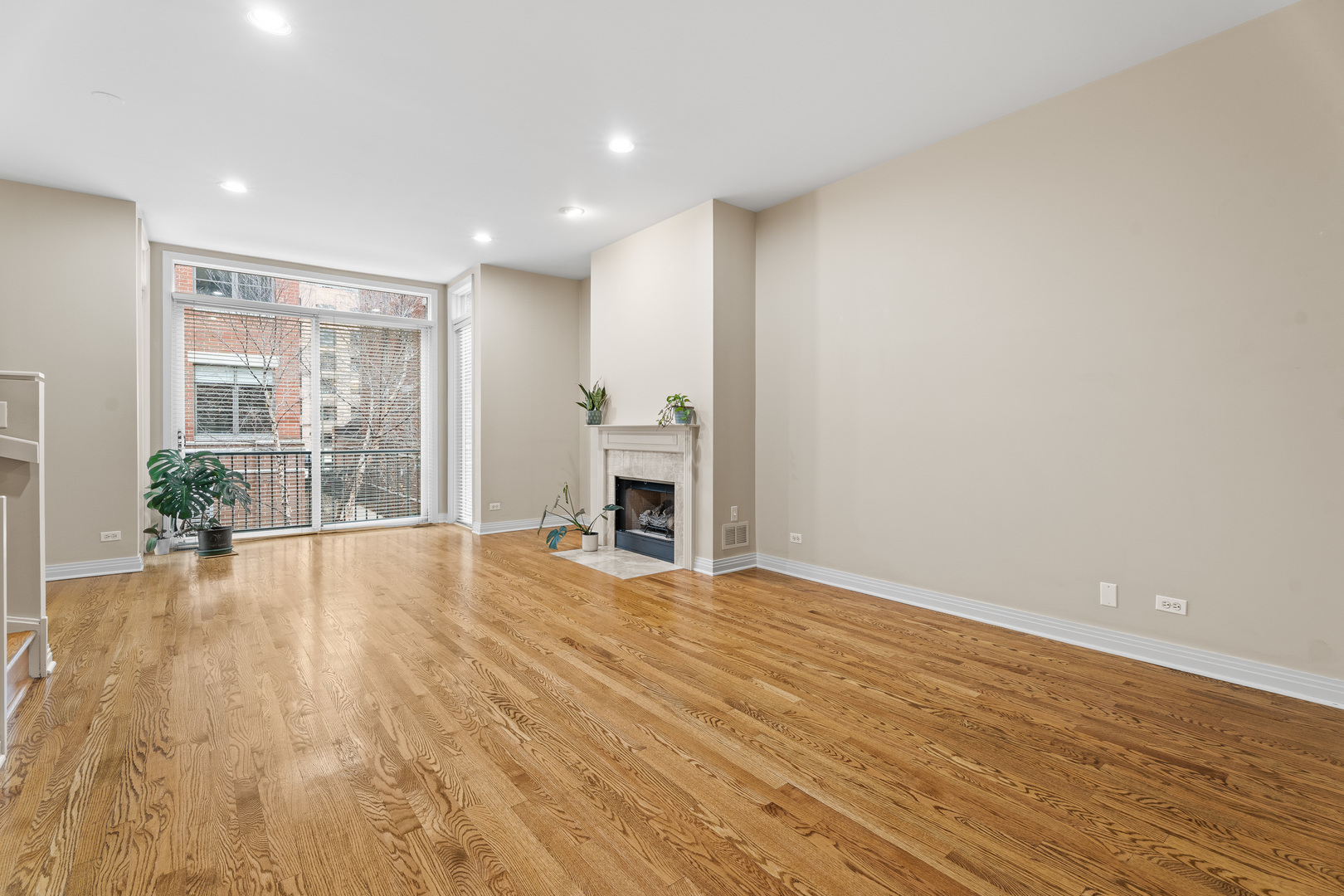 310 North Clinton Street, Unit E Chicago, IL 60661 - Photo 10 of 30