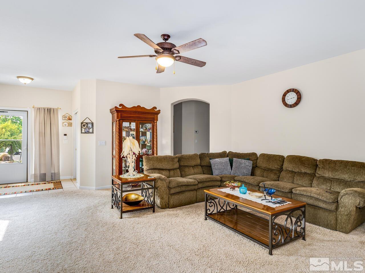 9756 Autumn Leaf Way Reno, NV 89506 - Photo 5 of 21 Photo 5