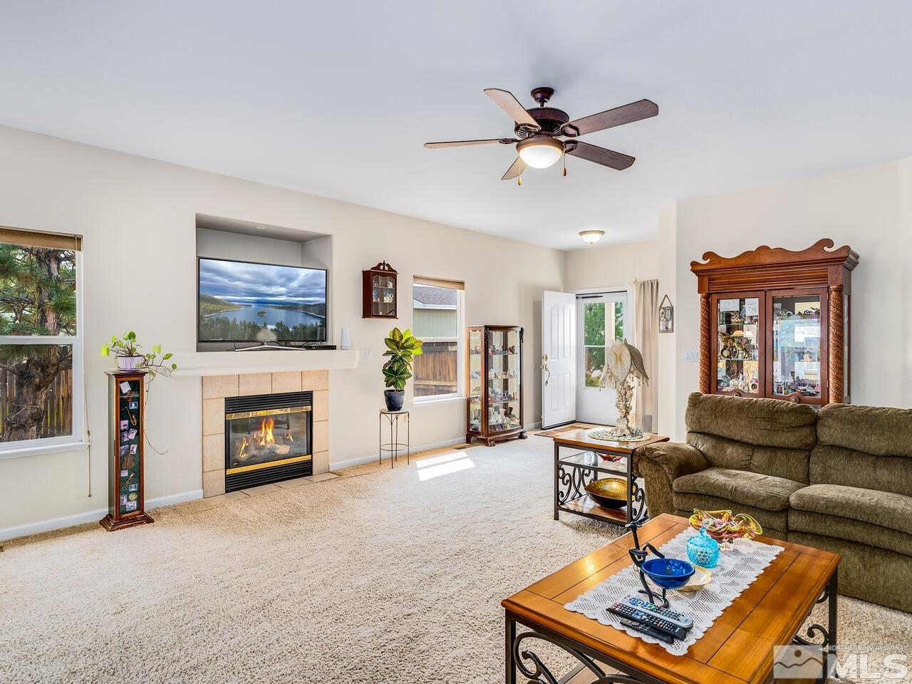 9756 Autumn Leaf Way Reno, NV 89506 - Photo 6 of 21 Photo 6