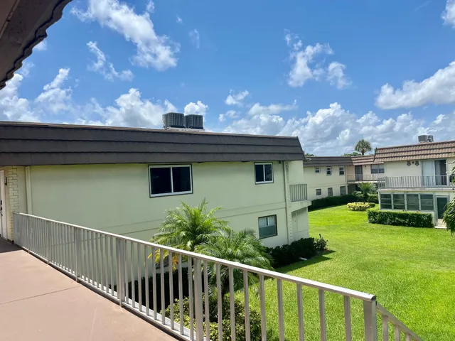 $2,500 | 123 Saxony C Delray Beach, Delray Beach, FL 33446