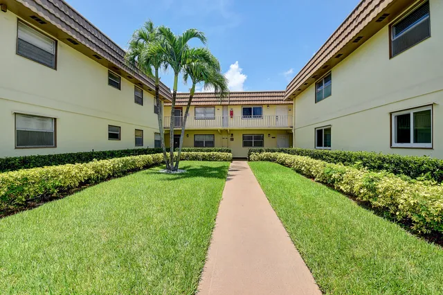 $2,500 | 123 Saxony C Delray Beach, Delray Beach, FL 33446