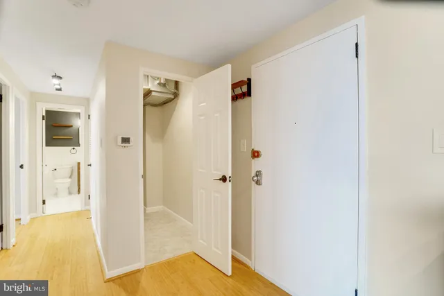 $274,900 | 4600 Duke Street, Unit 1305, Alexandria, VA 22304