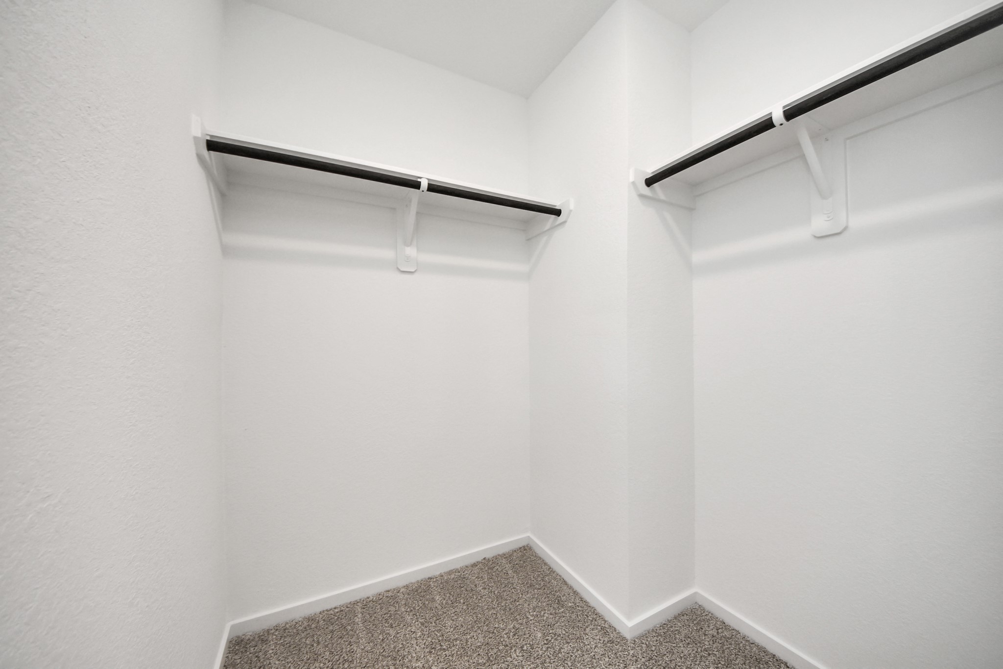 1006 Moon Drop Lane Houston, TX 77090 - Photo 23 of 38 a view of small space