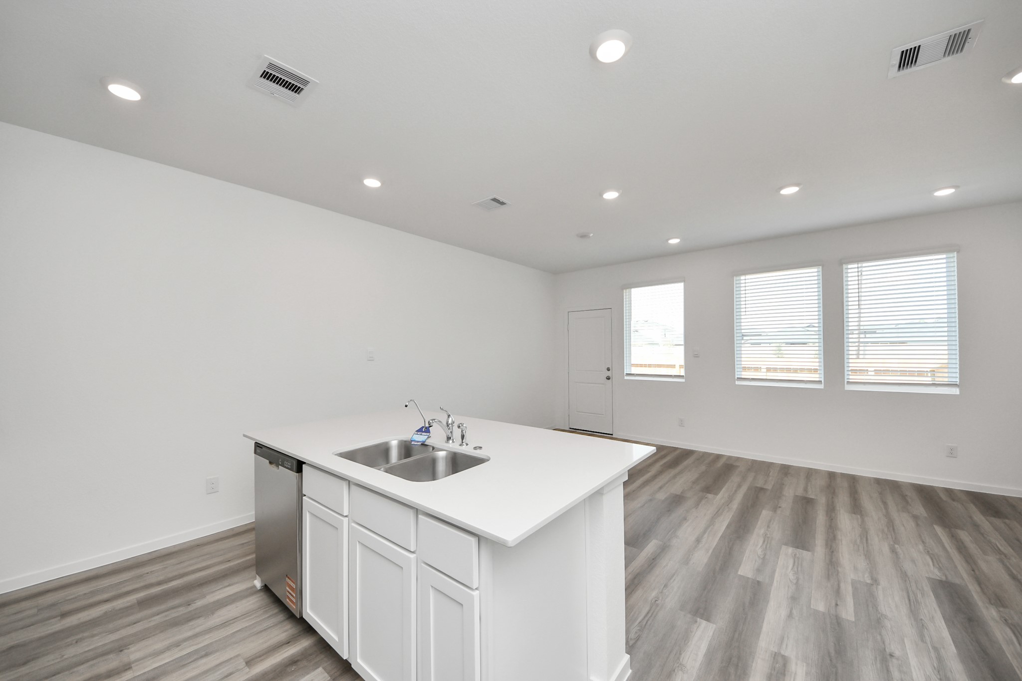 1006 Moon Drop Lane Houston, TX 77090 - Photo 6 of 38