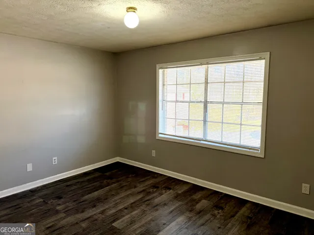 $1,095 | 111 West Burke Street, Unit A8, Stockbridge, GA 30281