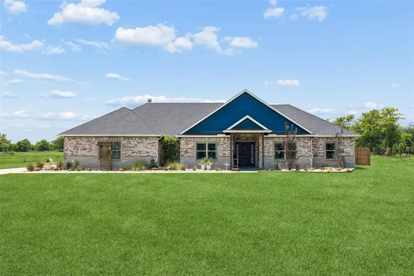 $749,990 | 1000 Winding Wood Trail, Scurry, TX 75158