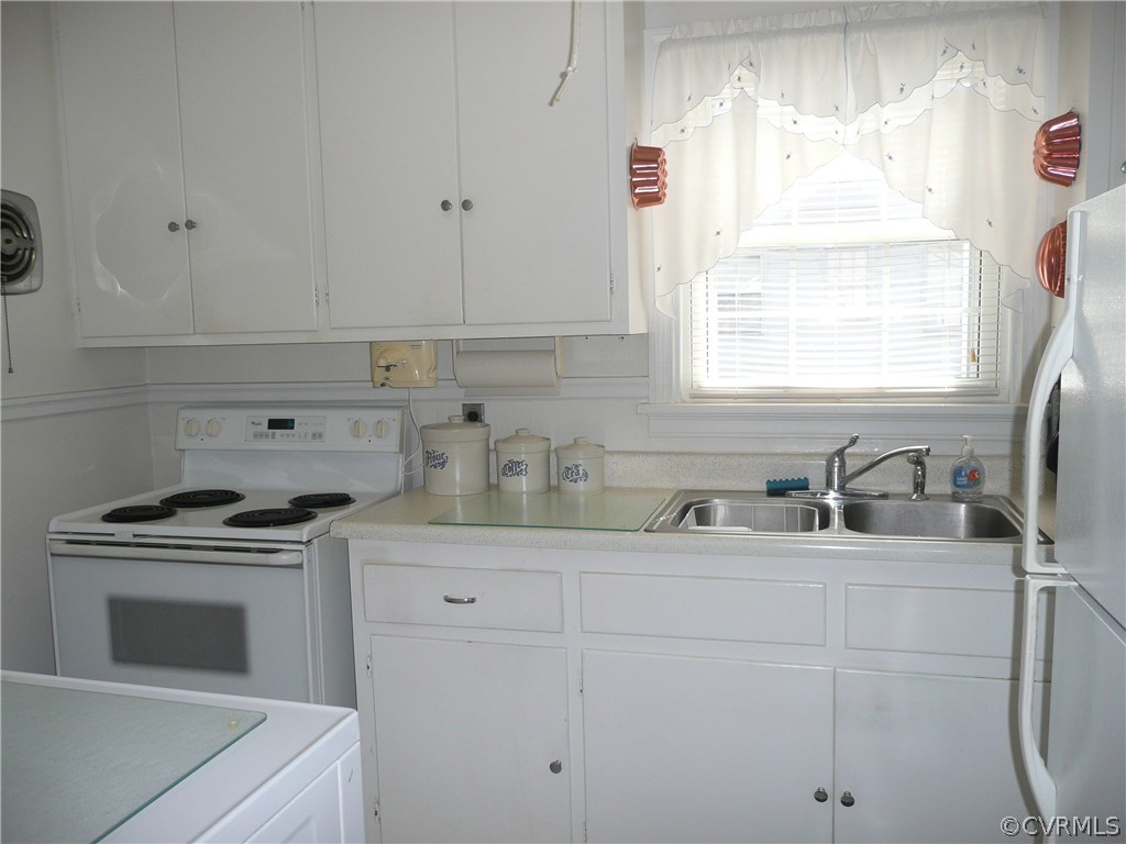 1209 Foxcroft Road Henrico, VA 23229 - Photo 7 of 17 Gallery Image 7