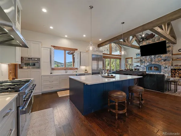 $2,300,000 | 32643 Lodgepole Circle, Evergreen, CO 80439