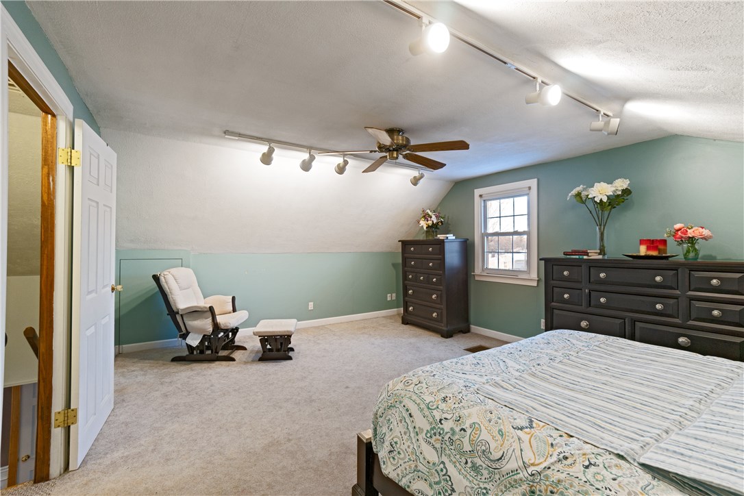 233 Halsey Road Woonsocket, RI 02895 - Photo 16 of 30