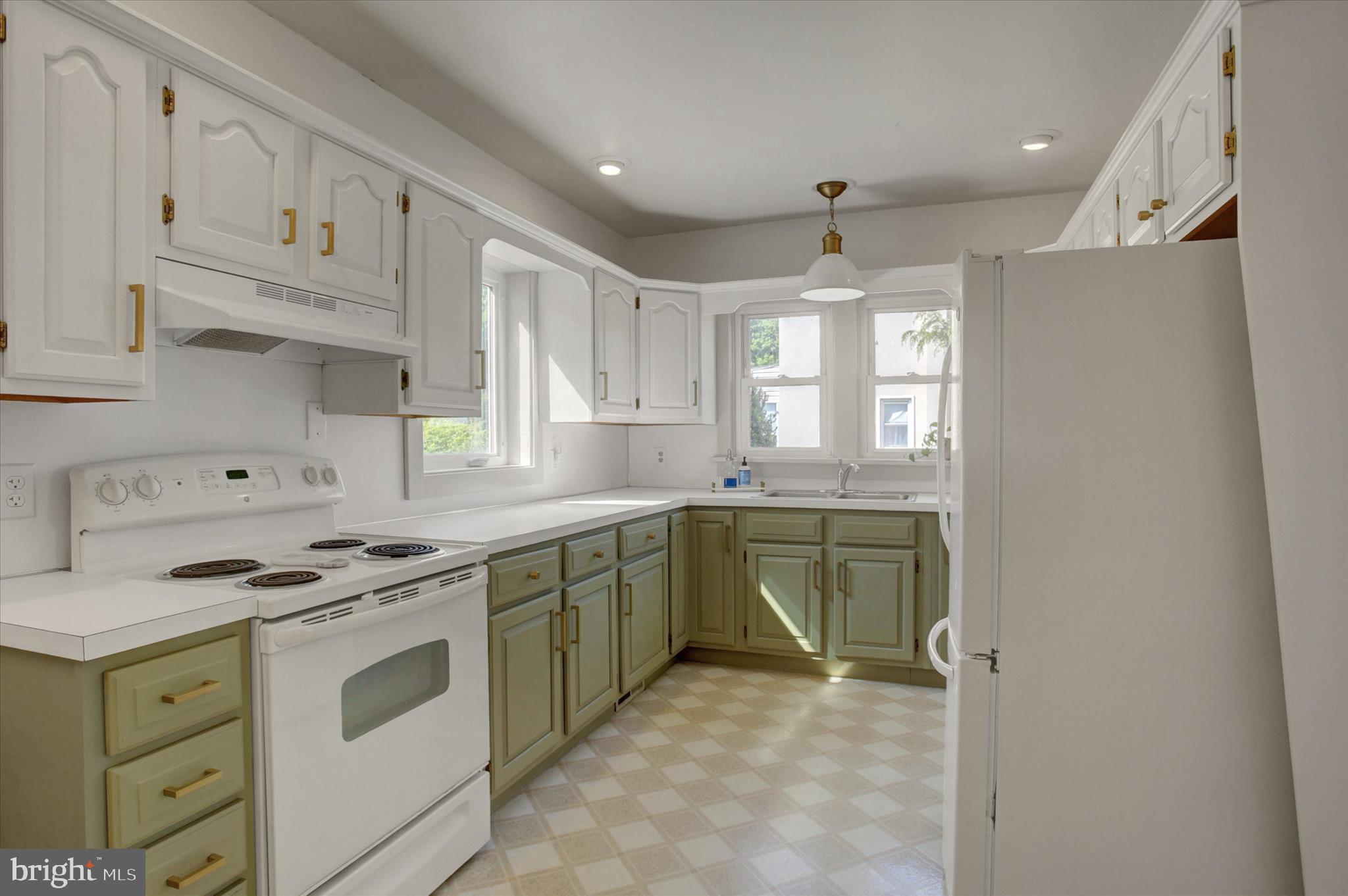 225 Pine Road Mount Holly Springs, PA 17065 - Photo 12 of 38