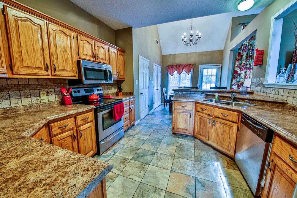 220 Ridgeway Lane Millington, TN 38053 - Photo 10 of 25 Gallery Image 10