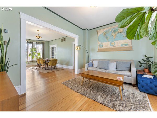 1508 Union Avenue North Bend, OR 97459 - Photo 14 of 43