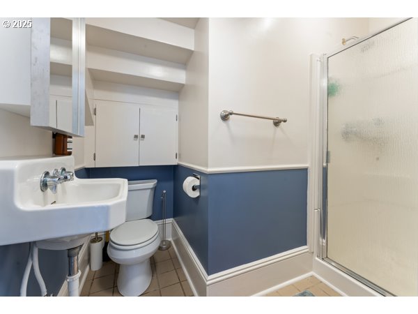 1508 Union Avenue North Bend, OR 97459 - Photo 17 of 43