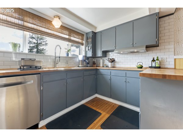 1508 Union Avenue North Bend, OR 97459 - Photo 20 of 43