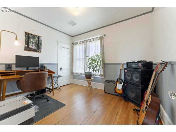 1508 Union Avenue North Bend, OR 97459 - Photo 32 of 43