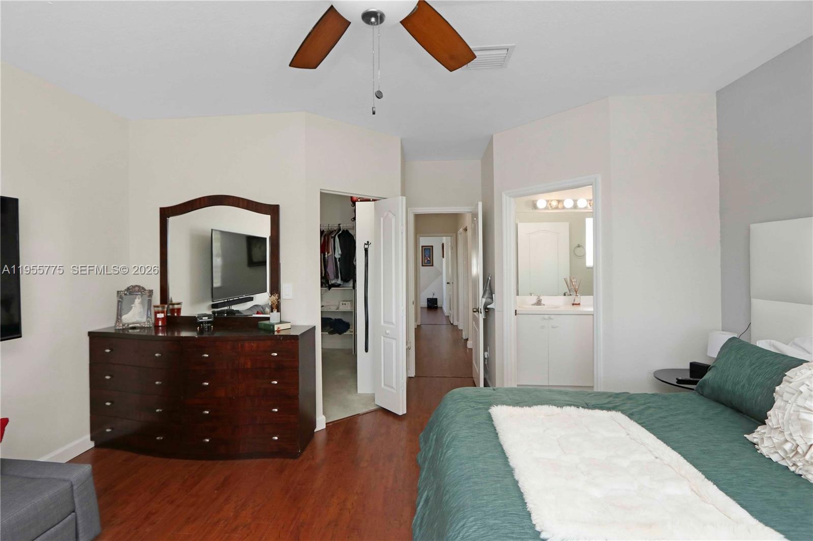 941 Southwest 148th Place Miami, FL 33194 - Photo 17 of 25