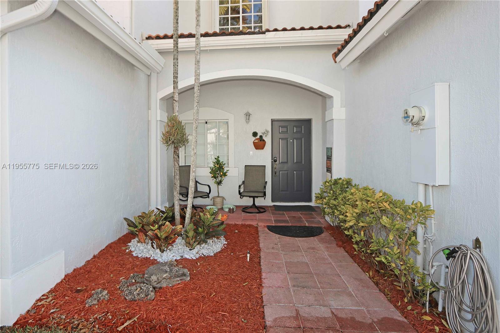 941 Southwest 148th Place Miami, FL 33194 - Photo 2 of 25