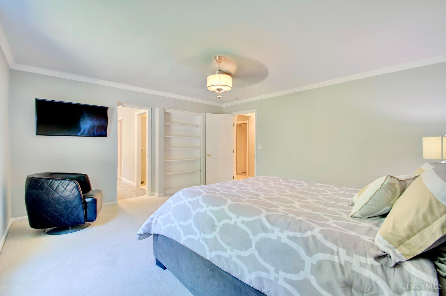 5995 Drake Road Cincinnati, OH 45243 - Photo 44 of 80