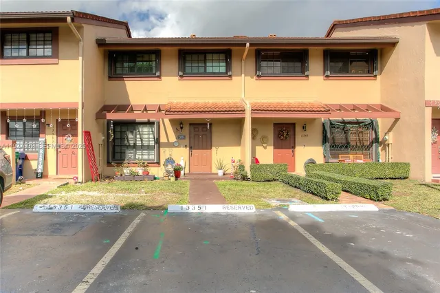 $415,000 | 13351 Southwest 59th Terrace, Miami, FL 33183
