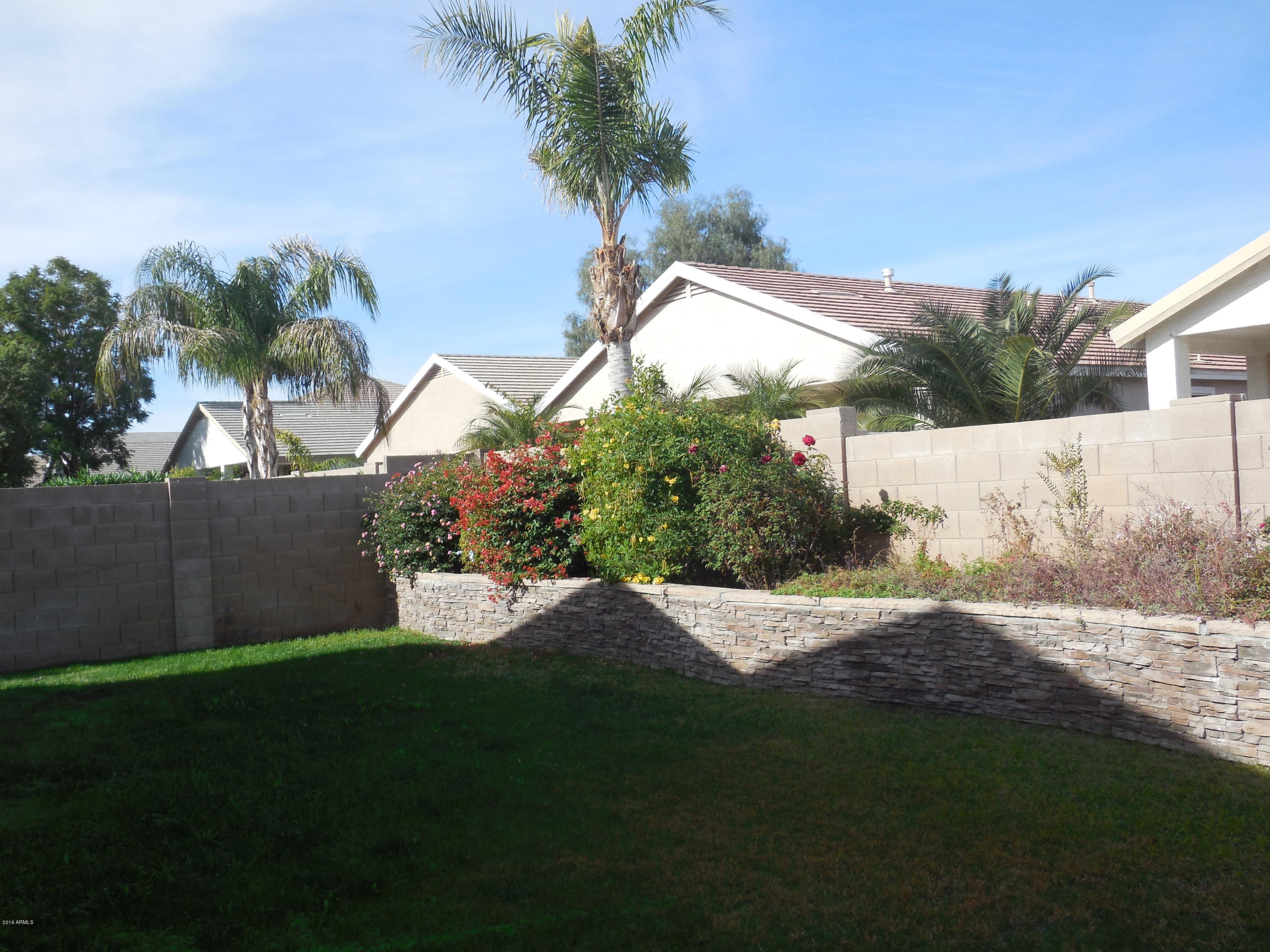 15006 West Wethersfield Road Surprise, AZ 85379 - Photo 15 of 16 Weathersfield 12-14-16 015