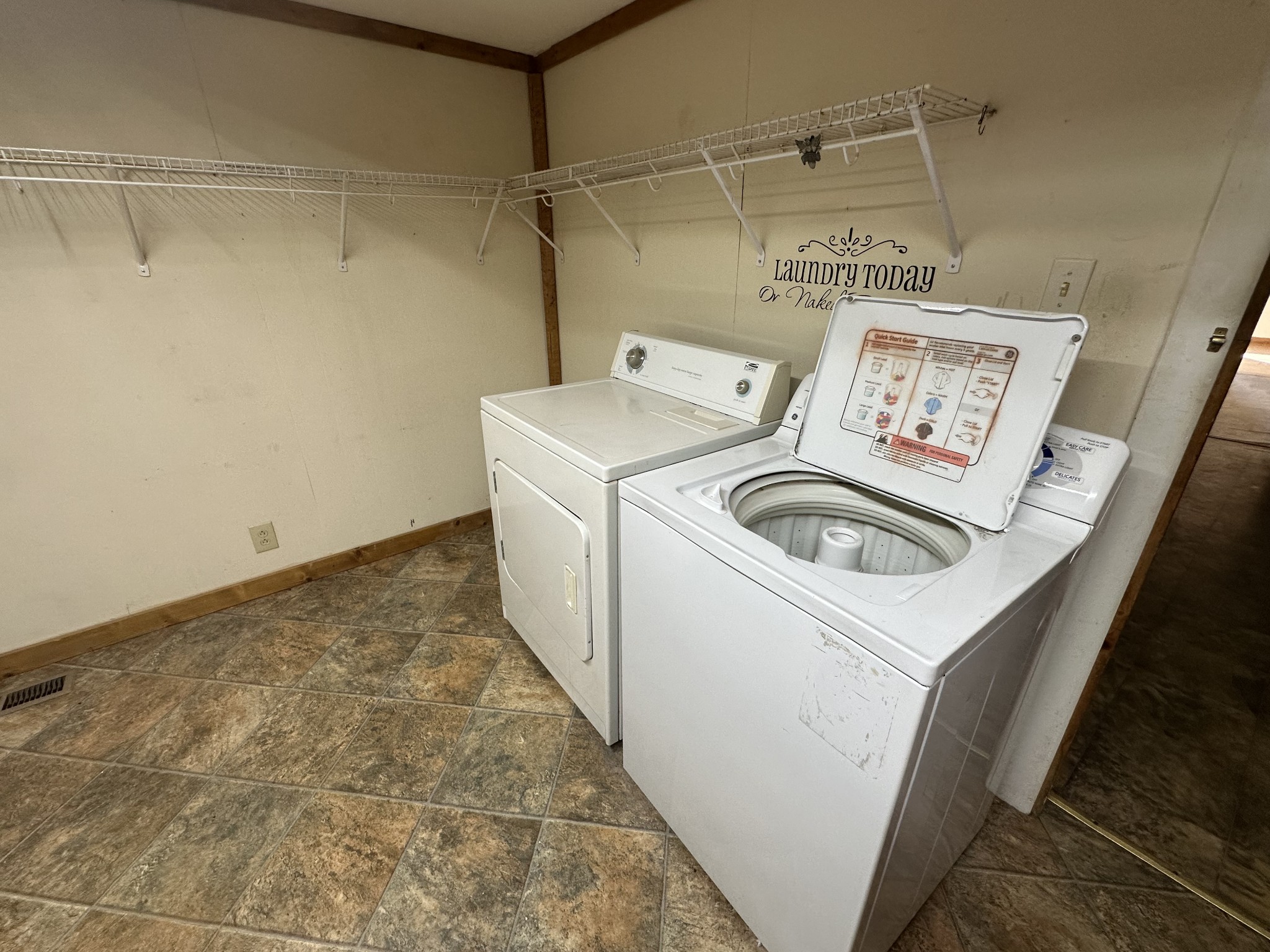 6534 Akersville Road Fountain Run, KY 42133 - Photo 15 of 20