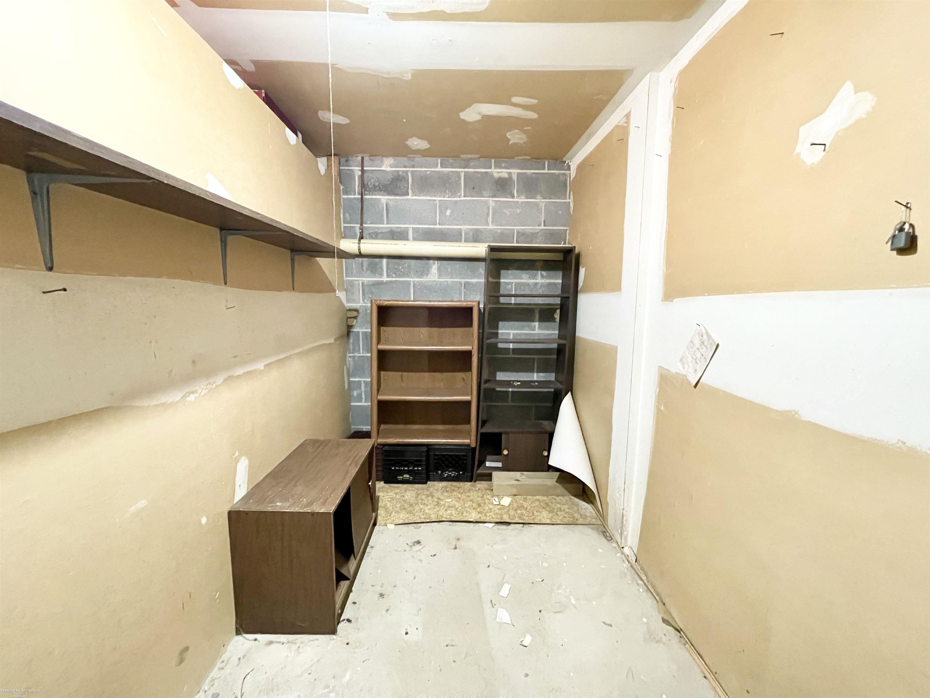 54749 Shelby Road, Unit 65 / 4 Utica, MI 48316 - Photo 19 of 28