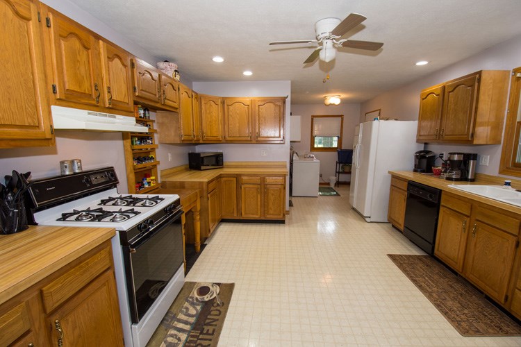 10550 Star Road Osceola, IN 46561 - Photo 4 of 26 Gallery Image 4