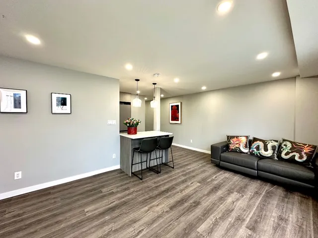 $525,000 | 170 Park Row, Unit 24E | Civic Center