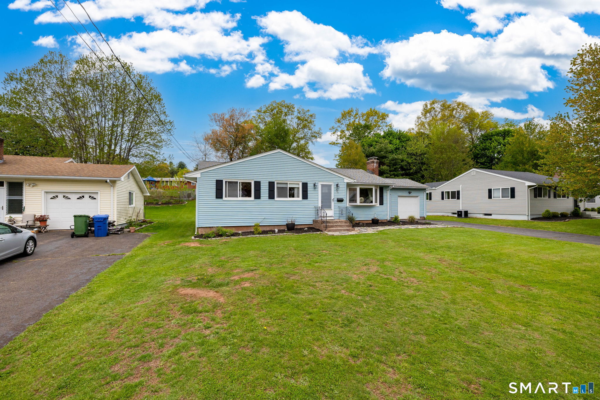 325 Barbara Road Middletown, CT 06457 - Photo 24 of 40 a house view with a garden space