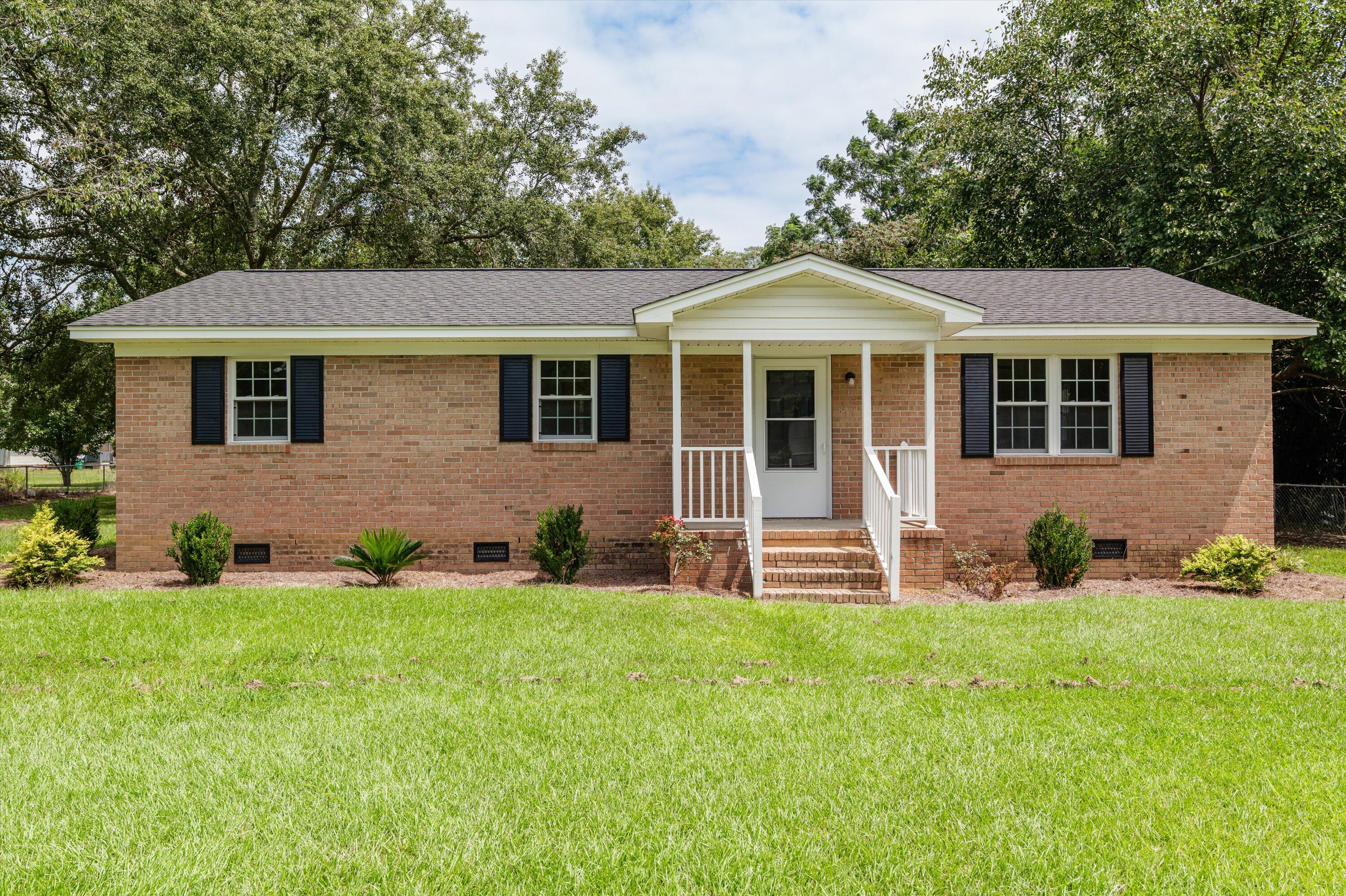 53 Ash Street Denmark, SC 29042 - Photo 1 of 32 Beautiful front yard
