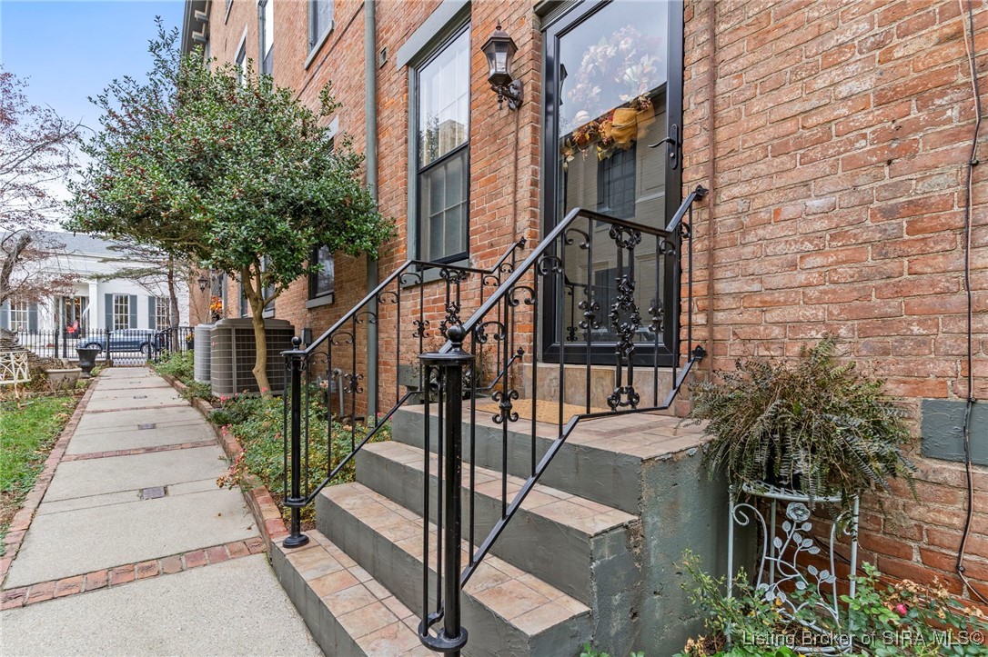 419 West Main Street Madison, IN 47250 - Photo 48 of 57