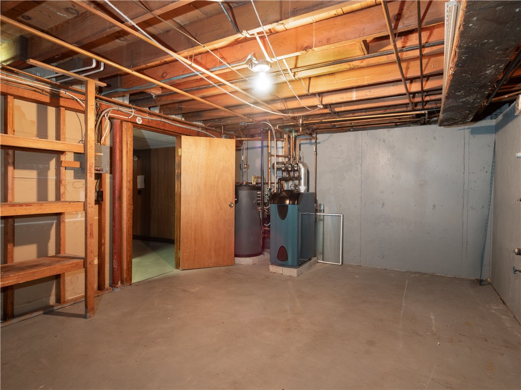 77 Drybrook Road Warwick, RI 02889 - Photo 25 of 32 Gallery Image 25