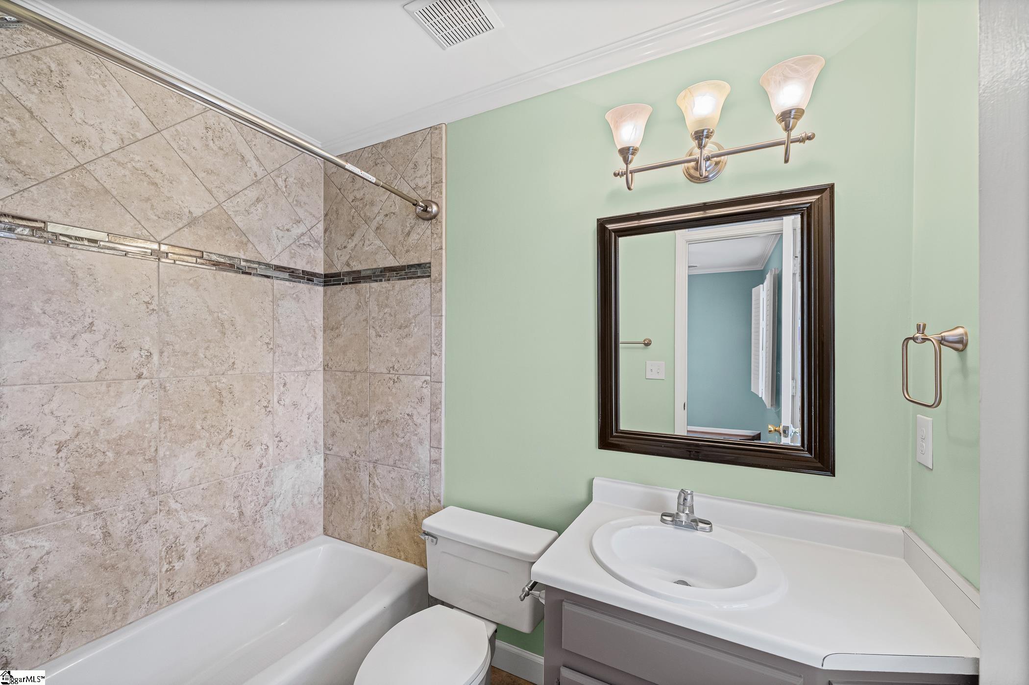 900 North Main Street, Unit 46 Greenville, SC 29609 - Photo 16 of 21