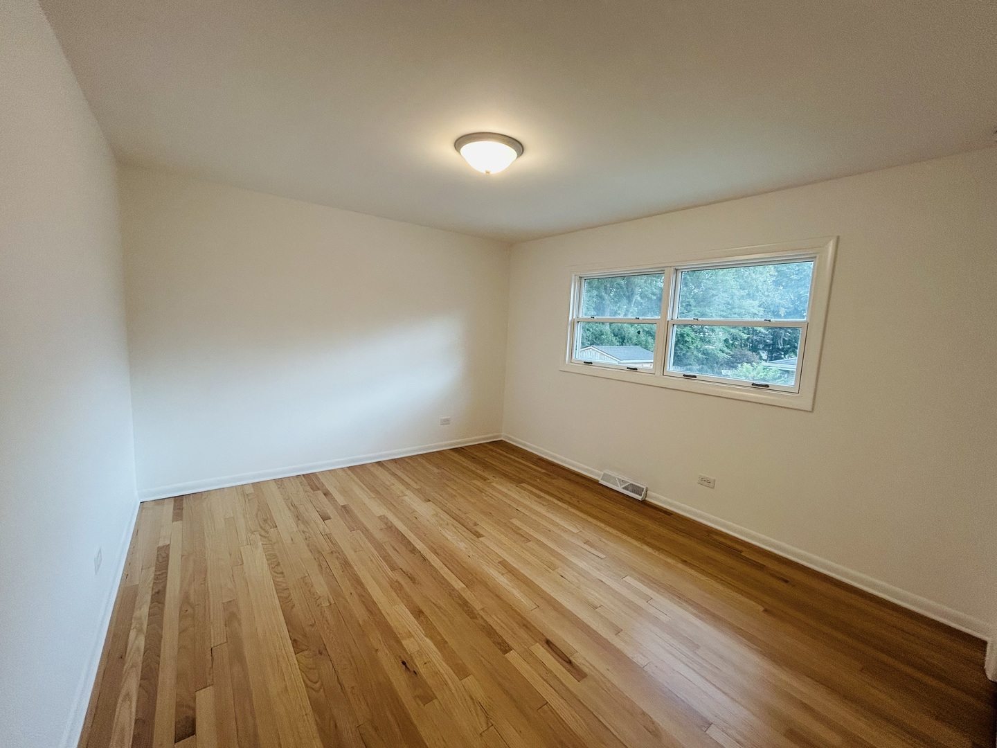 1224 West Sunset Road Mount Prospect, IL 60056 - Photo 11 of 33 Gallery Image 11