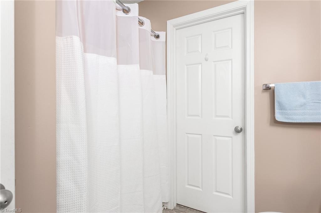 1116 West Old Glencoe Road Burlington, NC 27217 - Photo 22 of 28