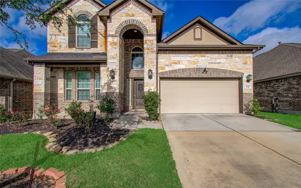 $449,000 | 5126 Victory Shores Lane, Rosharon, TX 77583