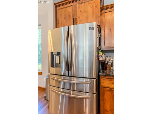 $900,000 | 25125 Southeast Lamar Lane, Eagle Creek, OR 97022