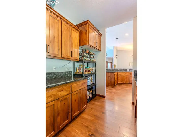 $900,000 | 25125 Southeast Lamar Lane, Eagle Creek, OR 97022