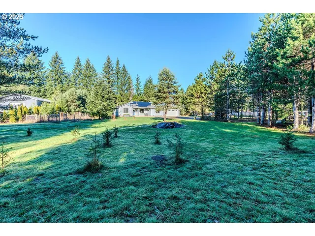 $900,000 | 25125 Southeast Lamar Lane, Eagle Creek, OR 97022
